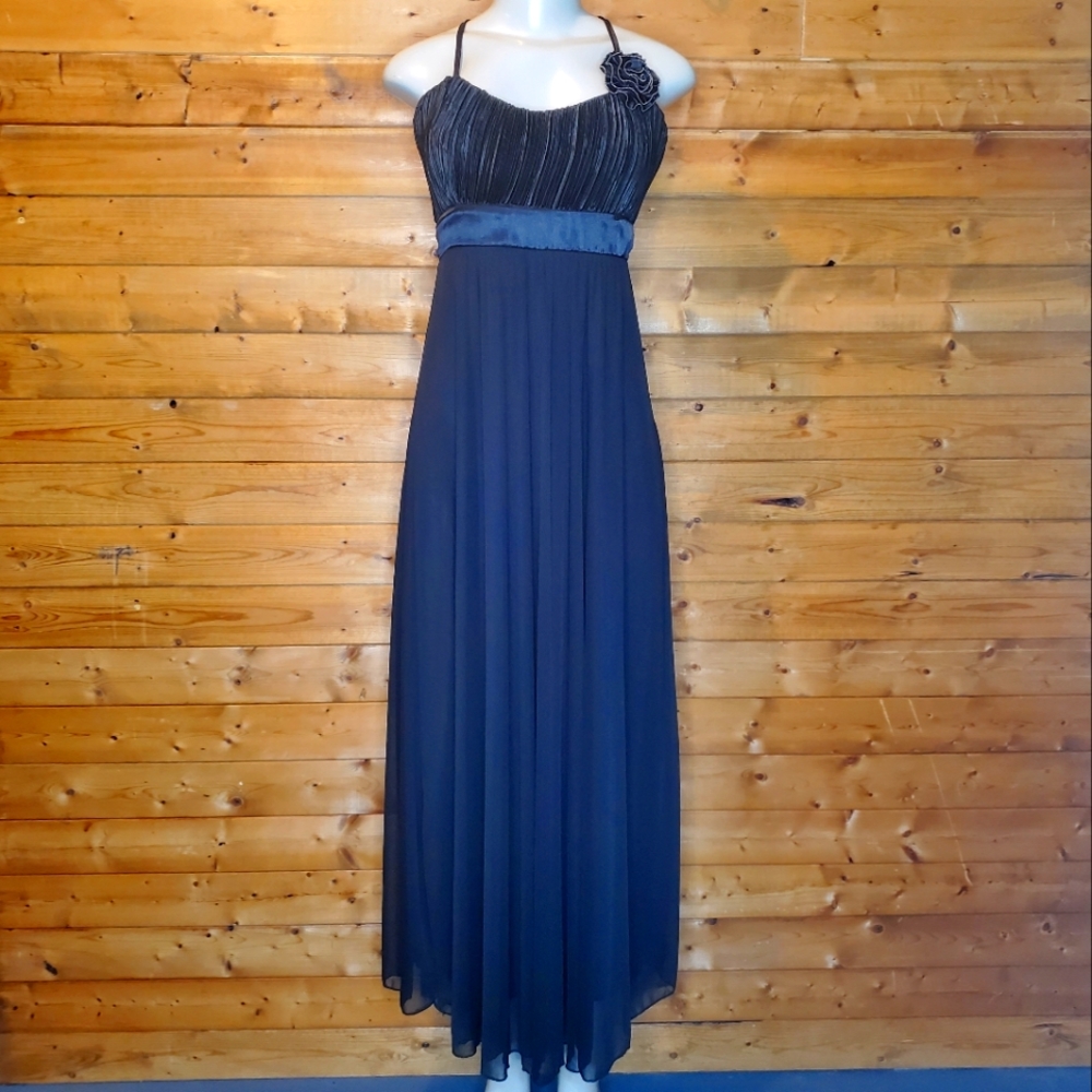 New Black capricho dress spaghetti straps long ties back size L